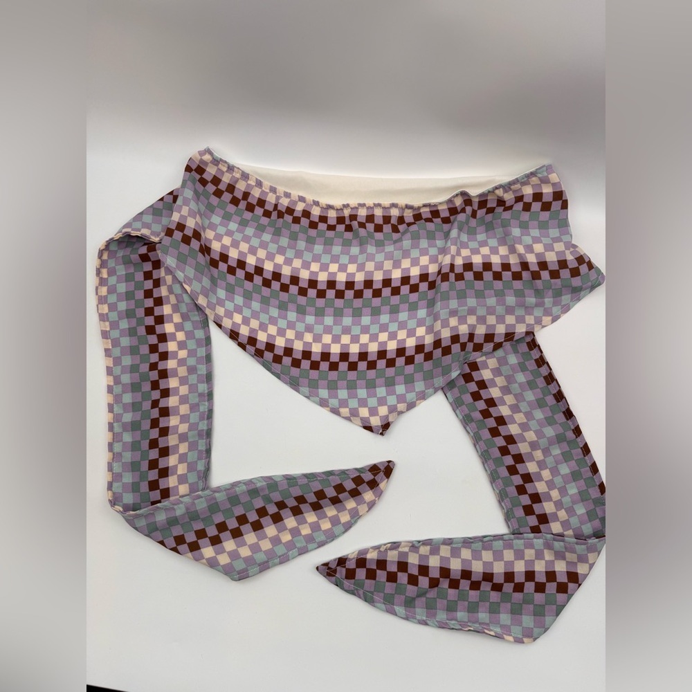 NWOT Sadie & Sage triangle top with ties checkered medium